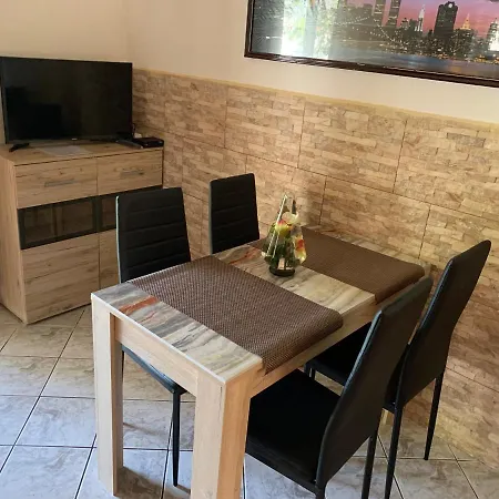 Mediterán Fedett Medencés Apartmanház Szántód Exterior foto