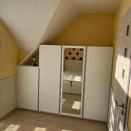 Mediterán Fedett Medencés Apartmanház Szántód Exterior foto