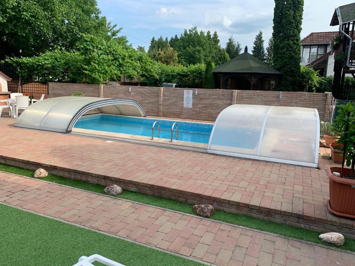 Mediterán Fedett Medencés Apartment Szántód